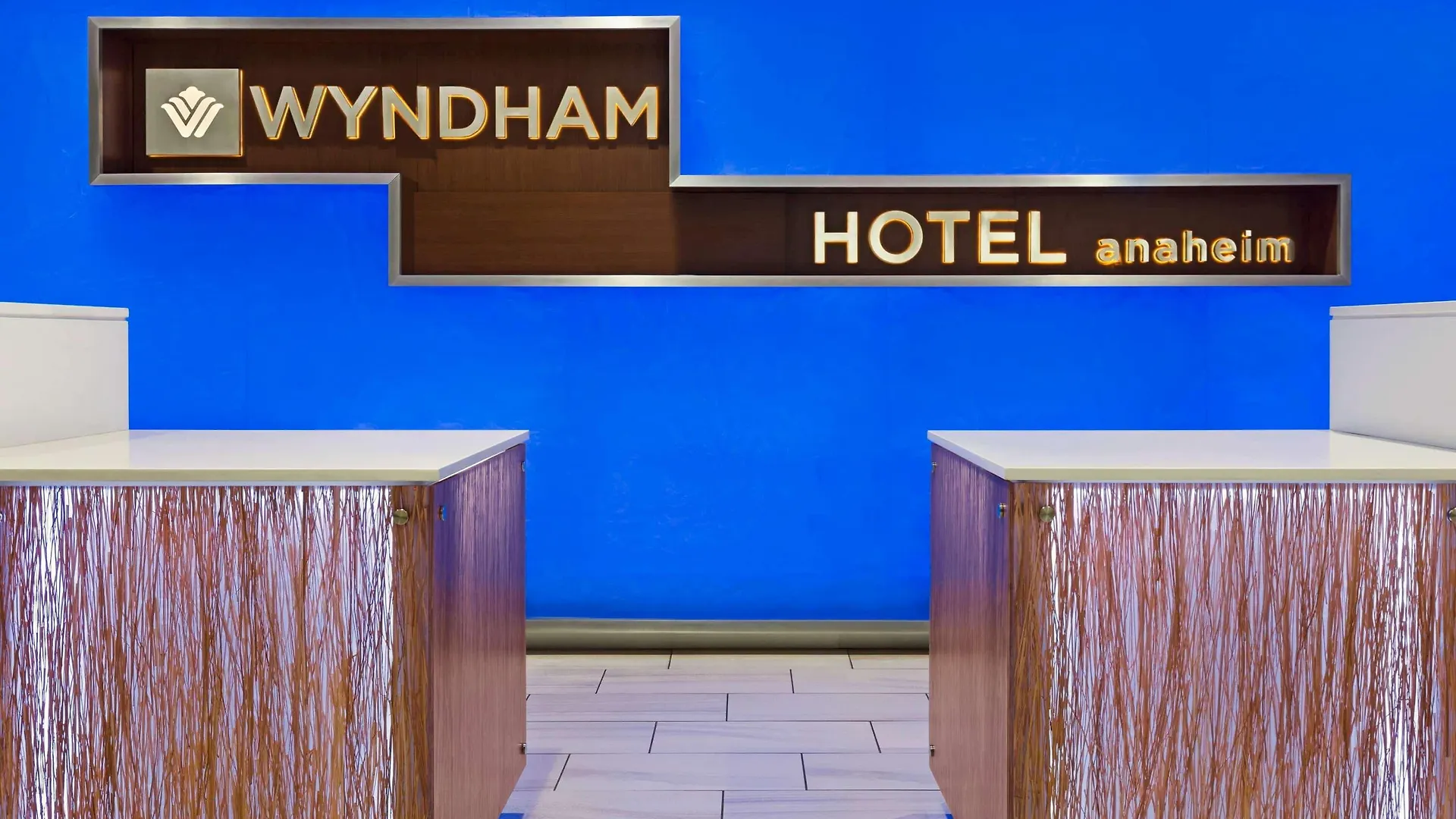 Wyndham Anaheim Hotel