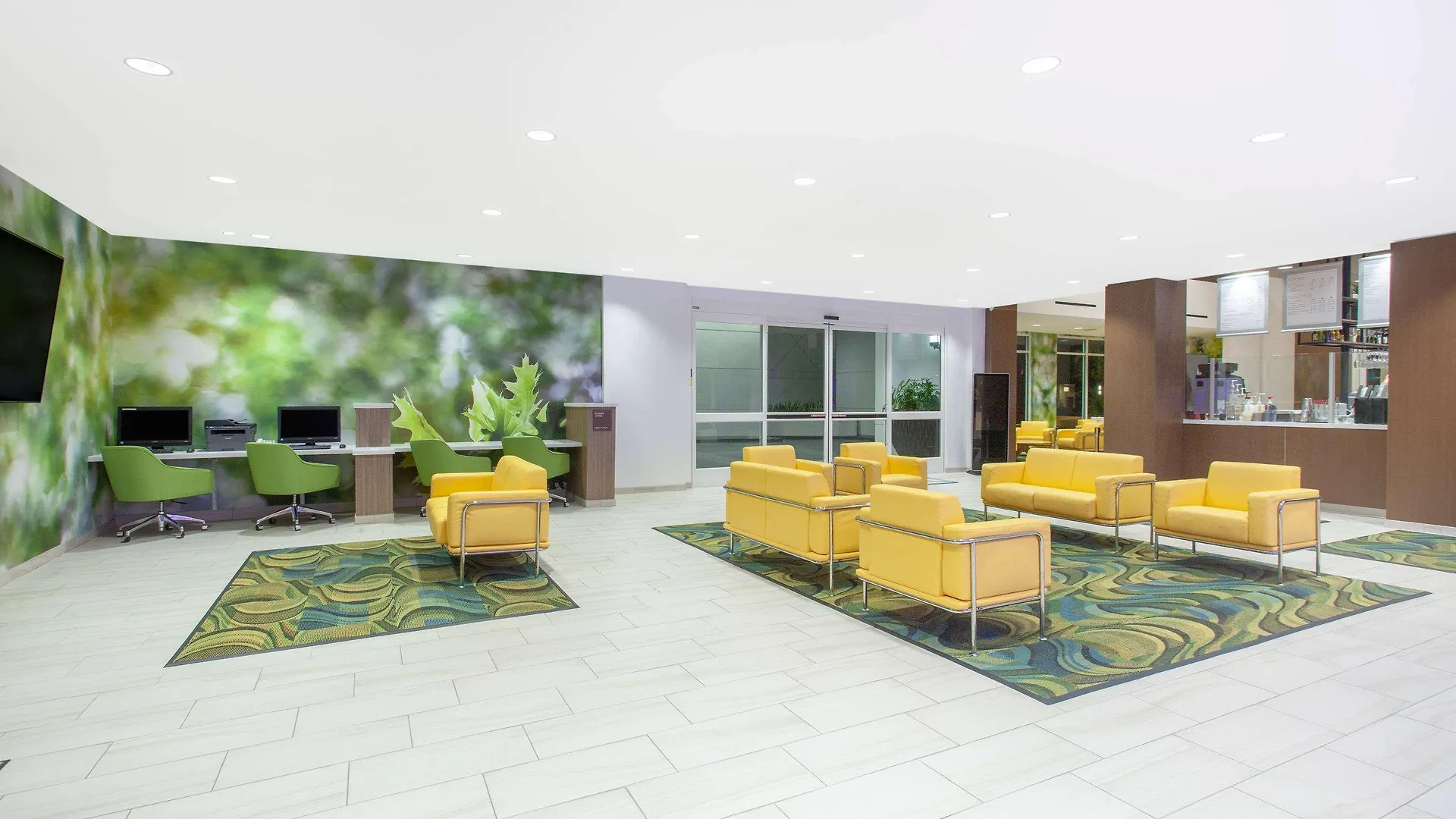 Wyndham Anaheim Hotel