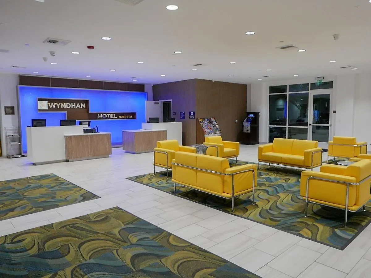 Wyndham Anaheim Hotel